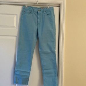 AG the Isabelle jean